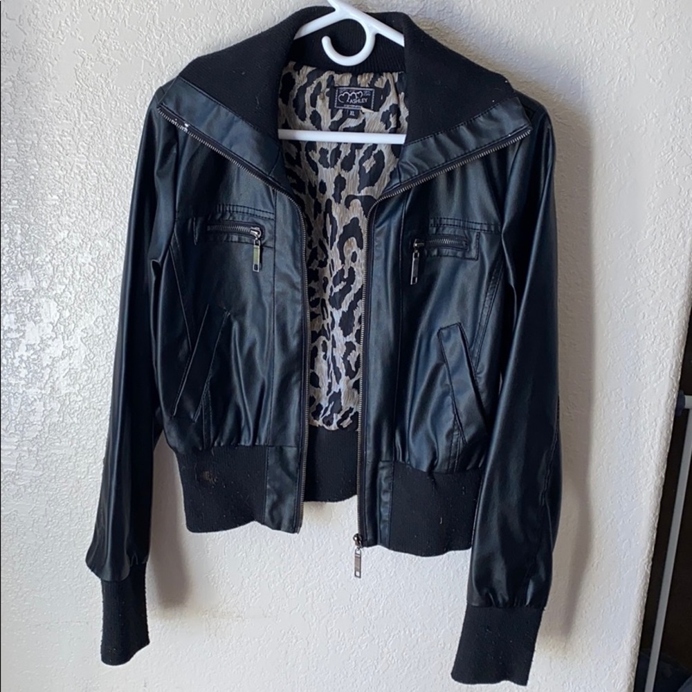 Leather Jacket - Picture 4 of 4